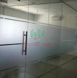 Cung Cấp Thi Công Lắp Đặt Vách Ngăn Kính Cường Lực Bình Dương