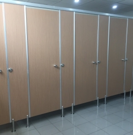 Vách ngăn vệ sinh chịu nước Compact uy tín