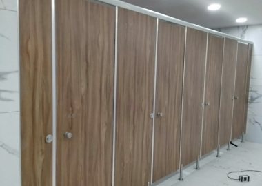 Công ty thi công vách ngăn Compact vân gỗ Bình Dương